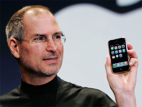 Steve Jobs presentando el iPhone