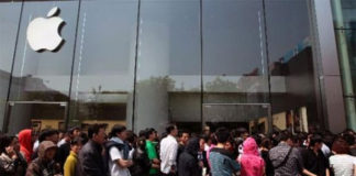 El iPhone 4 blanco empieza a agotarse