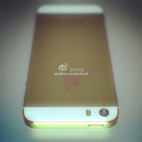 Render del iPhone 5S dorado