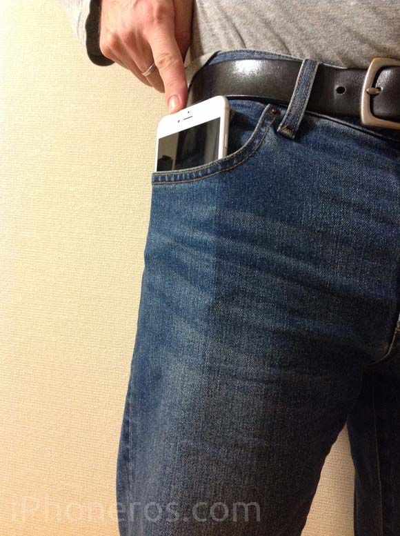 iPhone 6 en el bolsillo