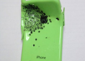 iPhone que recibió el proyectil