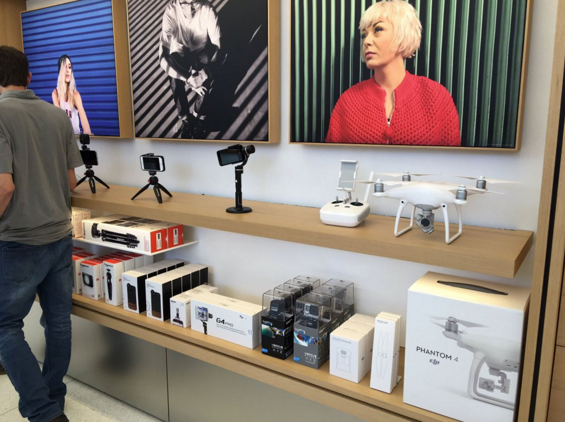 Estanterías de Accesorios en la Apple Store de Unison Square