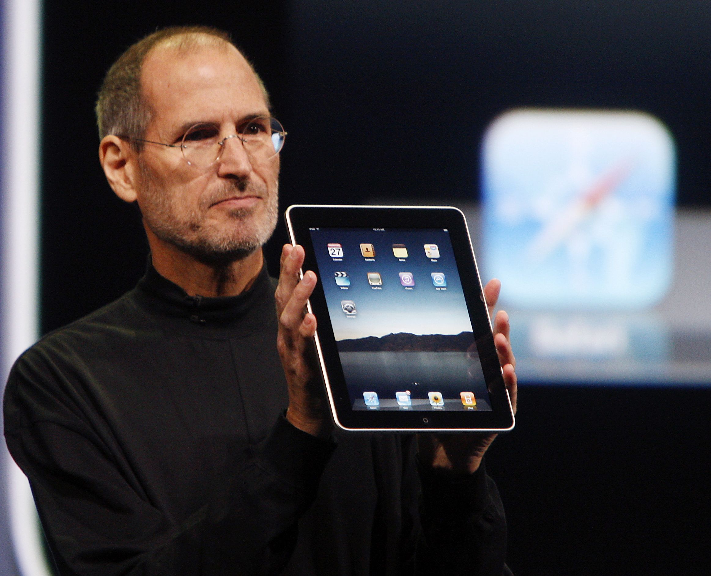 Steve Jobs presentando el primer iPad al mundo