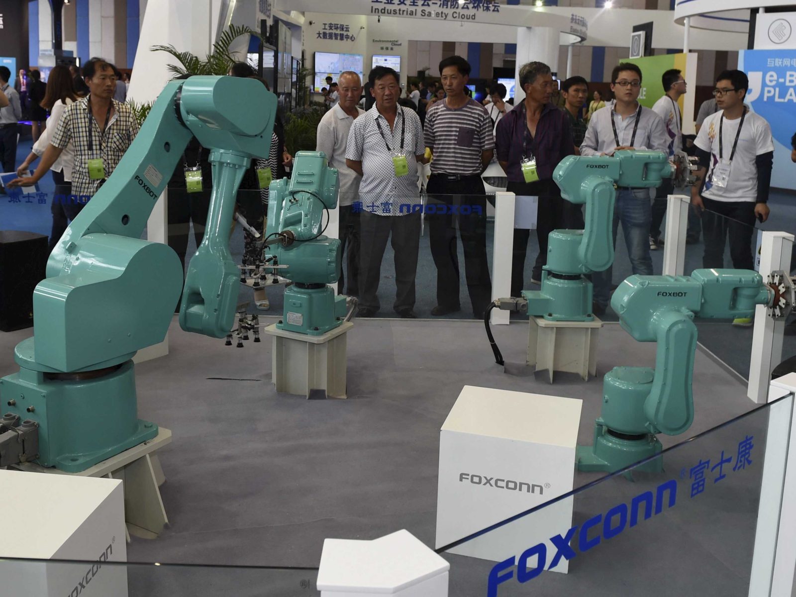 Robots o brazos robotizados de Foxconn