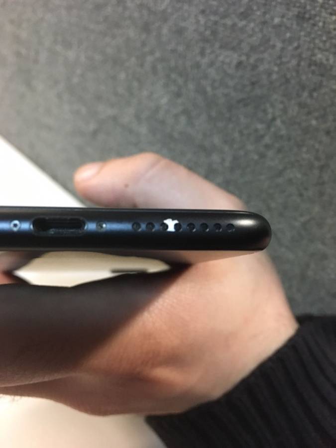 iPhone negro mate que pierde el color
