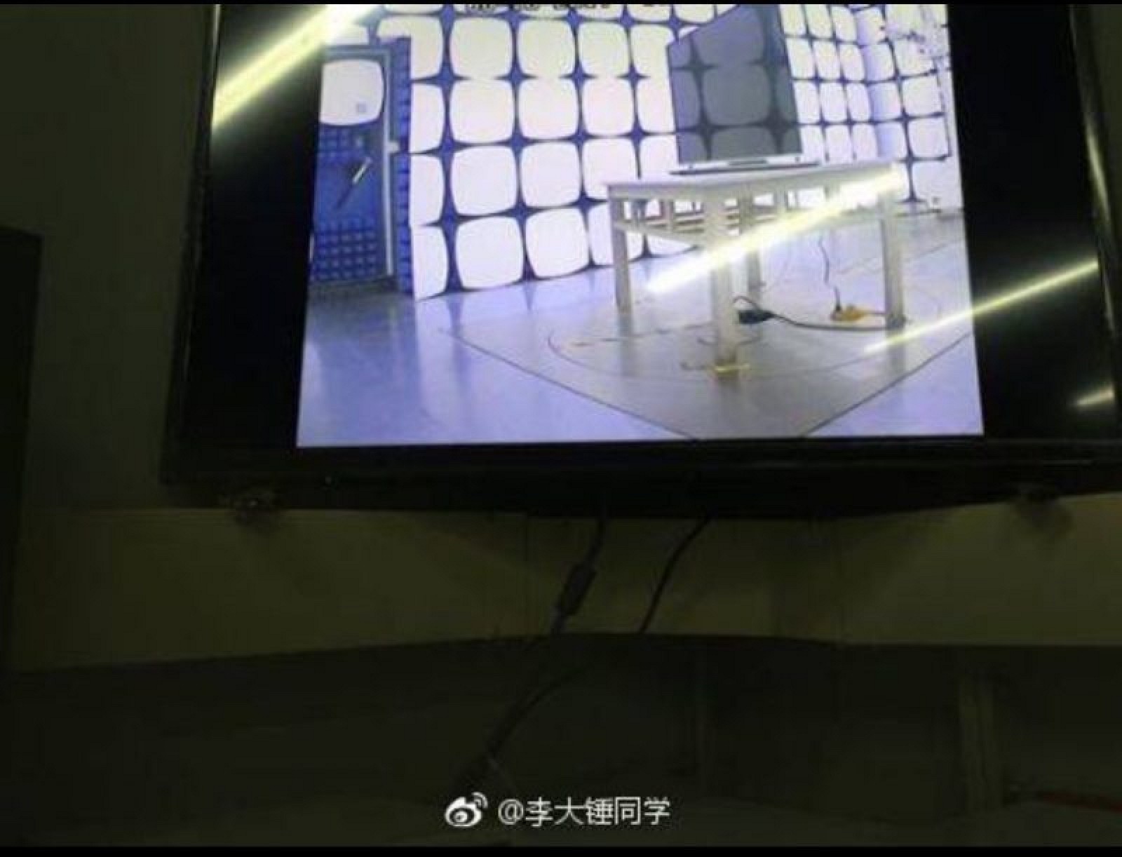 Supuesta TV de Apple siendo probada en alguna fábrica