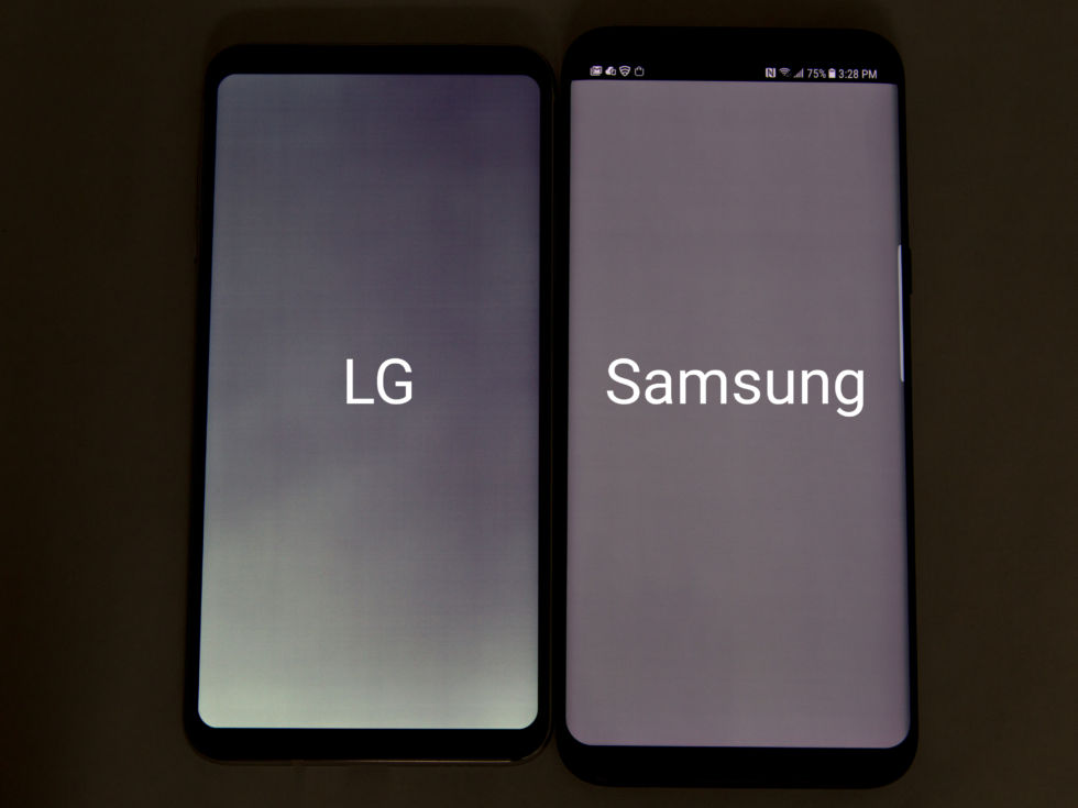 Comparación de calidad de pantallas OLED con un fondo gris