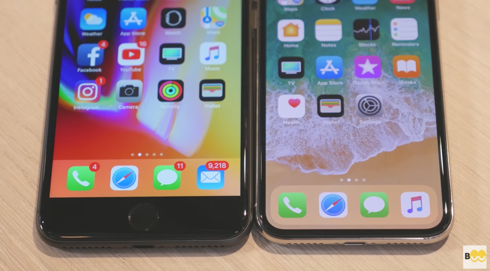 iPhone 8 con un iPhone X al lado