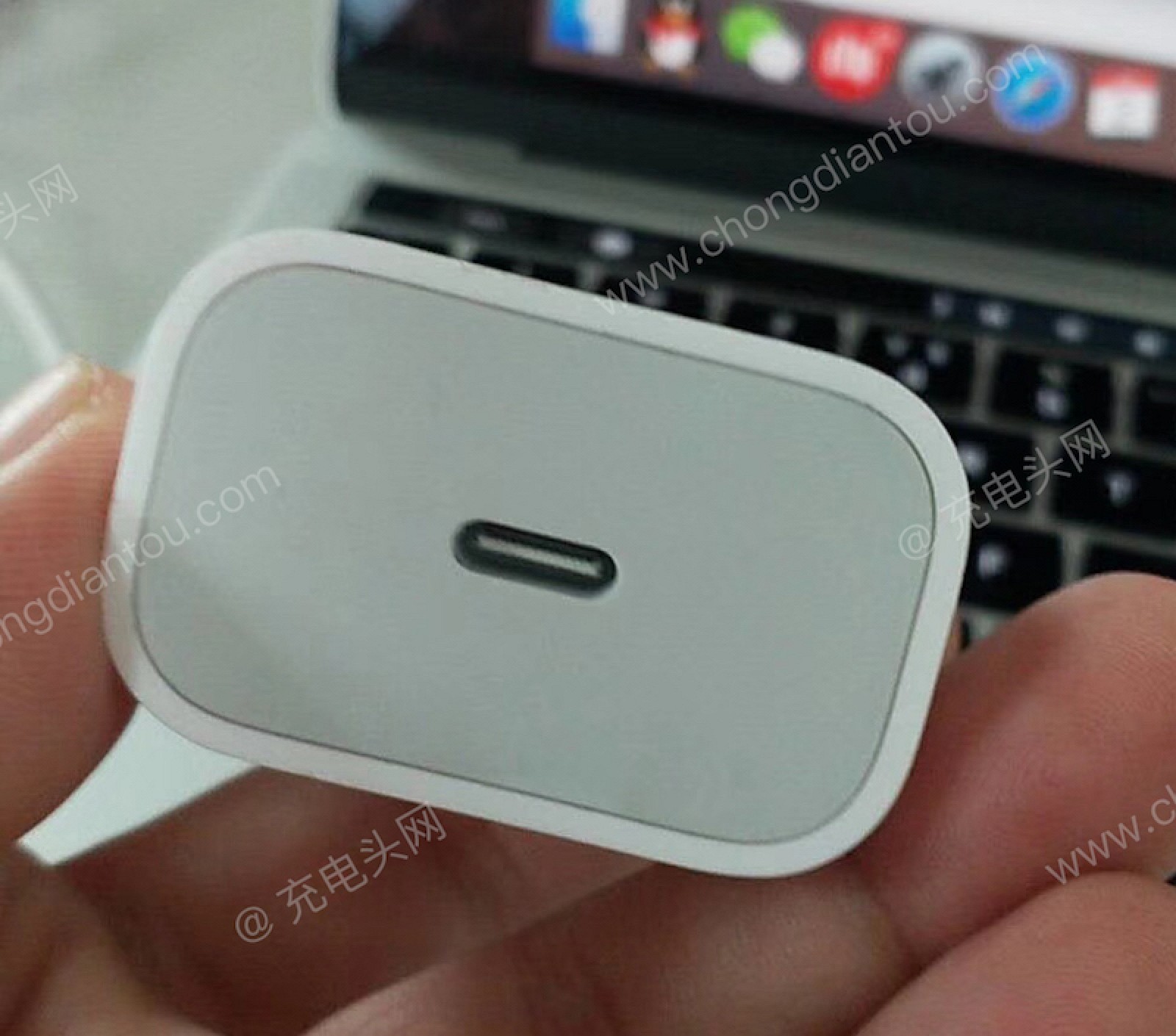 Supuesto nuevo cargador de Apple con puerto USB-C