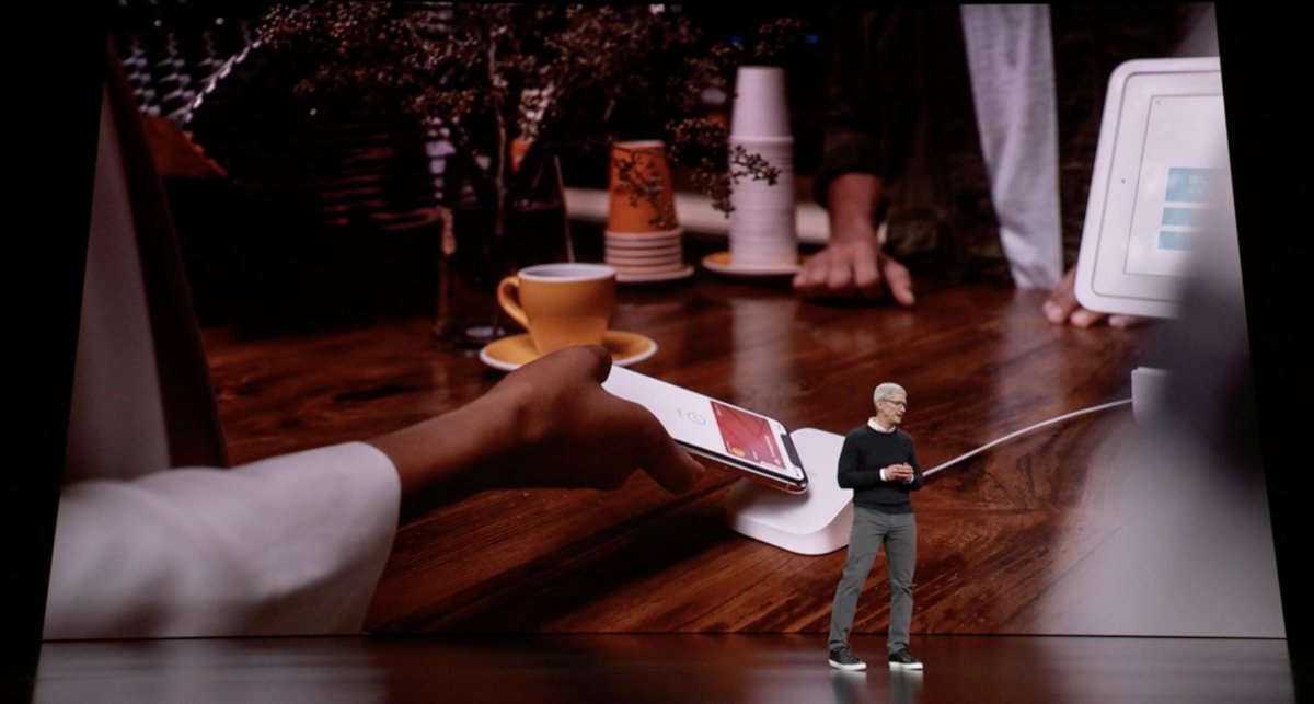 Tim Cook - Presentación Apple Card - Keynote It's Show Time de Marzo de 2019 - usando Apple Pay