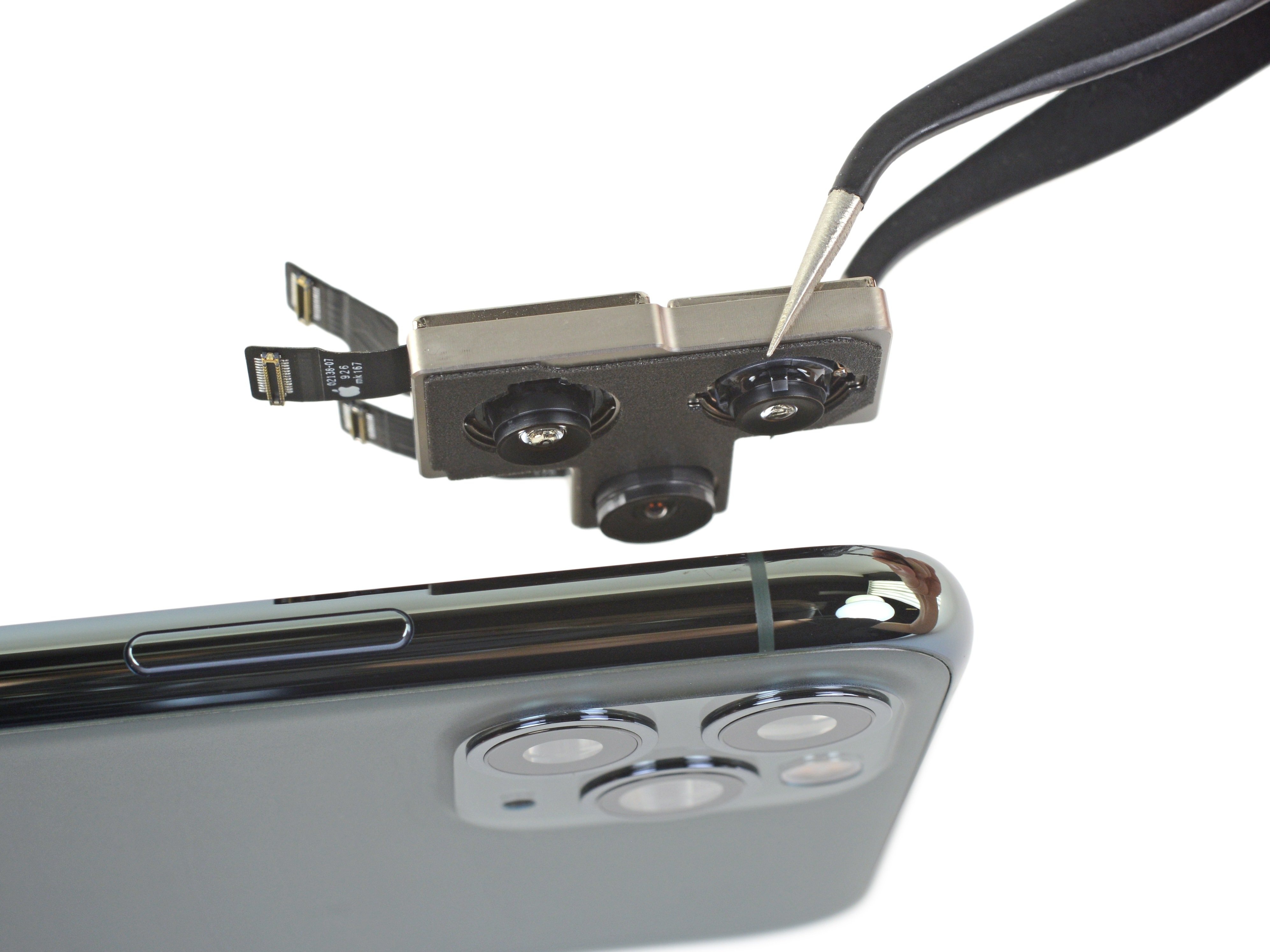 Módulo de tres cámaras traseras del iPhone 11 Pro Max
