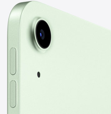 iPad Air 2020 en color verde, con su cámara trasera en detalle
