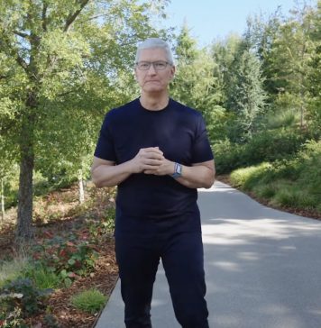 Tim Cook en el Apple Park