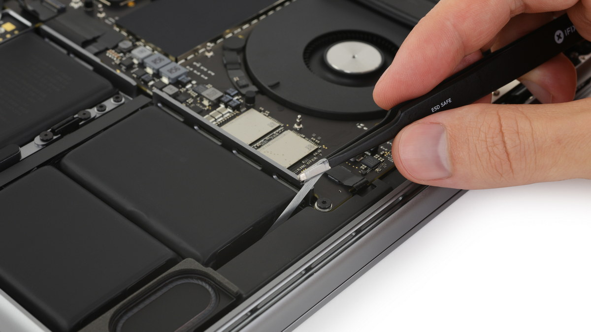 Pegamento en tiras para la batería del MacBook Pro de 16 pulgadas con M1 Pro