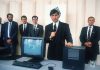 Steve Jobs presentando nuevos ordenadores de NeXT