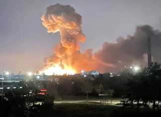 Explosiones en la guerra de la invasion de Rusia en Ucrania en febrero de 2022