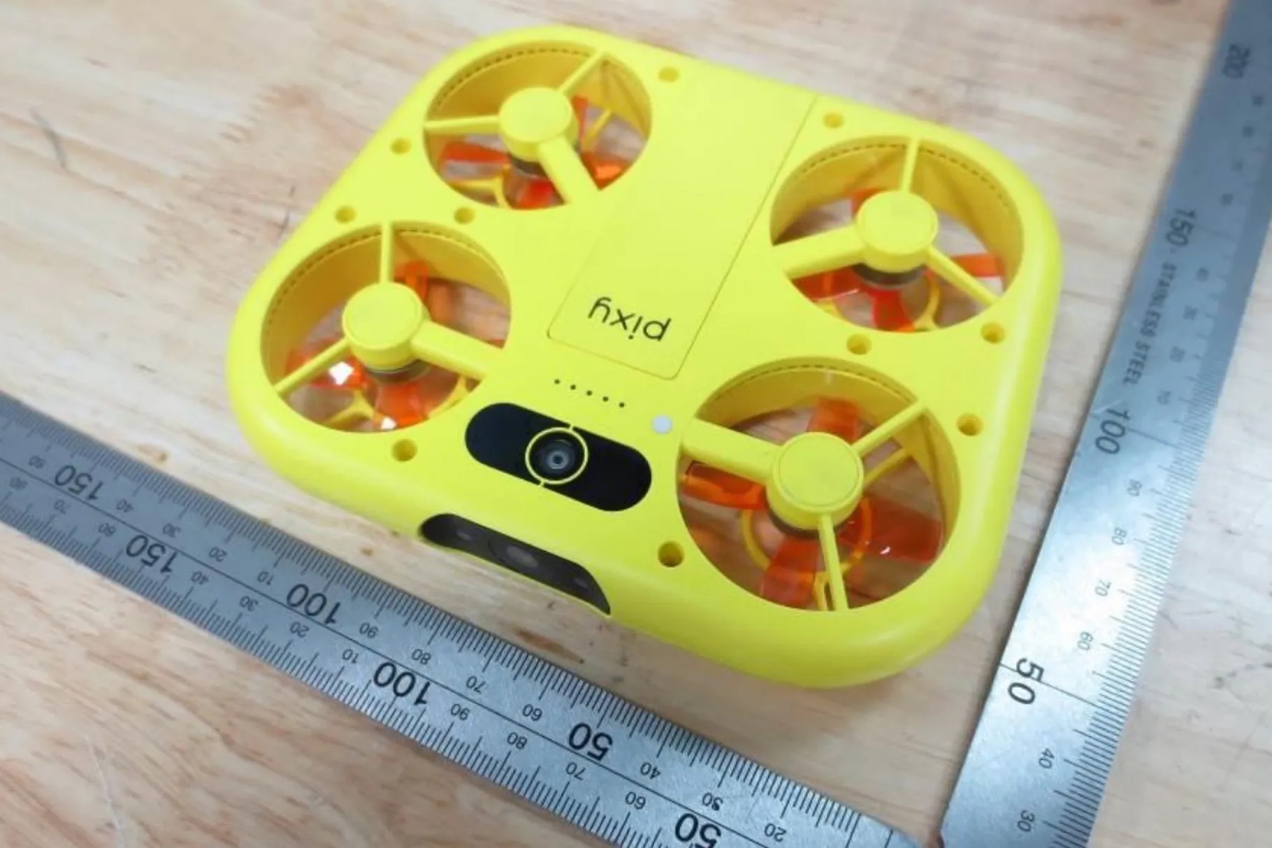 Pixy, el mini dron de Snap