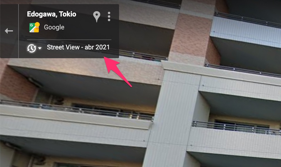 Accediendo al historial de imágenes de una localización en Street View