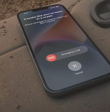 Llamada de emergencia automática en un iPhone 14 Pro tras un accidente de tráfico