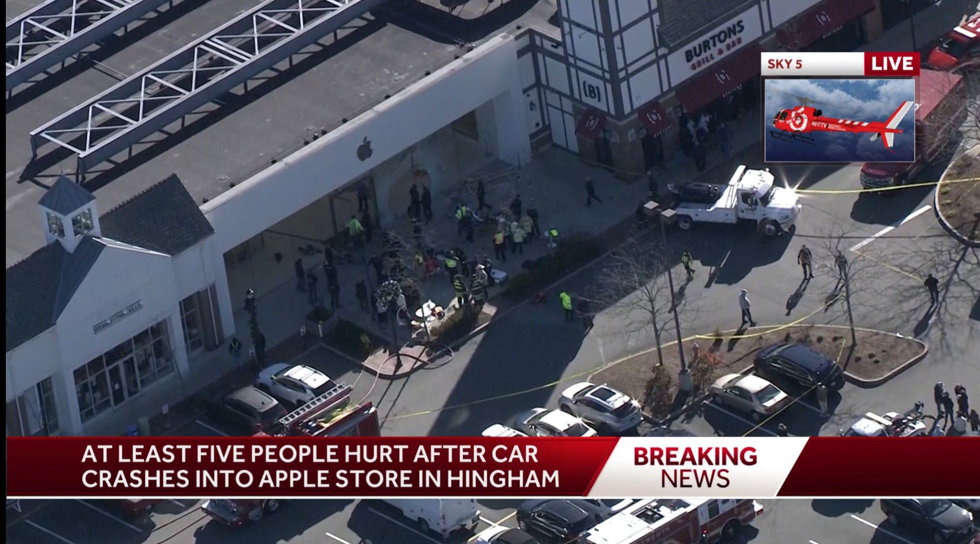 Imágenes de TV del accidente en la tienda Apple Derby Street de Boston