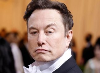 Elon Musk en la gala Met
