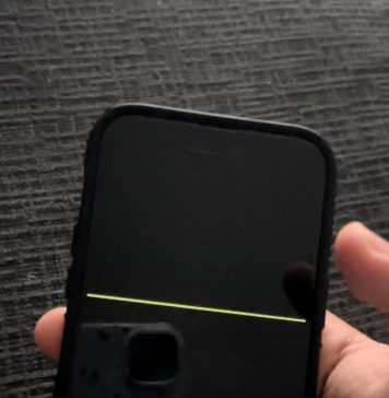 Líneas horizontales en la pantalla del iPhone cuando se está encendiendo