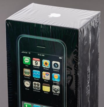 iPhone original en su caja precintada
