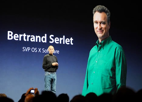 Bertrand Serlet presentado por Steve Jobs