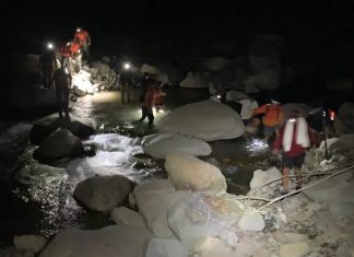 Adolescentes rescatados en California gracias a la conexión satelital del iPhone 14