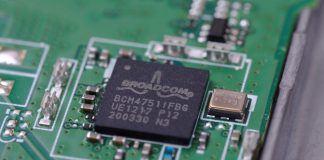 Chip de Broadcom encargado de recibir señal GPS