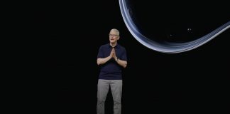Tim Cook presentando las Vision Pro
