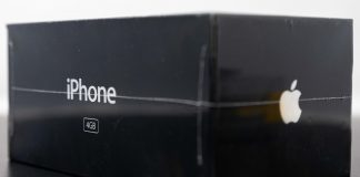 iPhone original precintado, con sólo 4 GB de almacenamiento