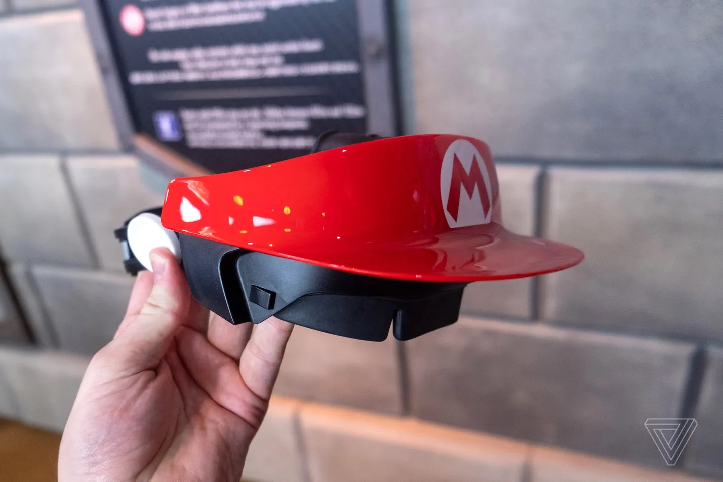 Gafas que Mira hizo para la atracción de Mario Kart Nintendo World