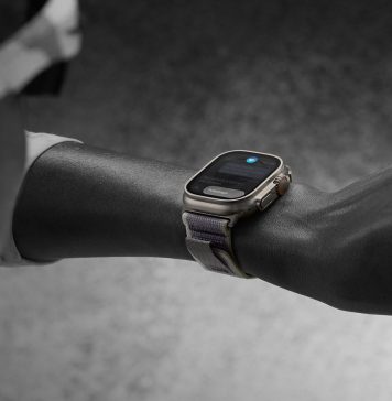 Controlando el Apple Watch Ultra dos con un toque de los dedos índice y pulgar