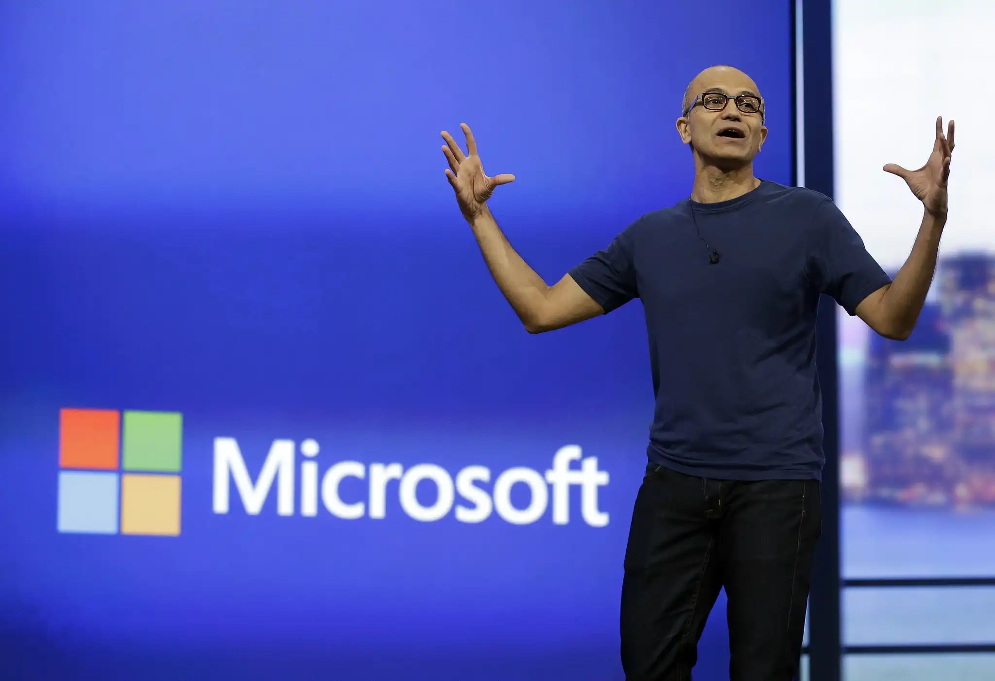 El CEO de Microsoft dice que Google domina en el mercado de las bÃºsquedas gracias a Apple