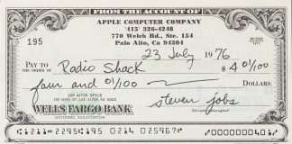 Cheque firmado por Steve Jobs