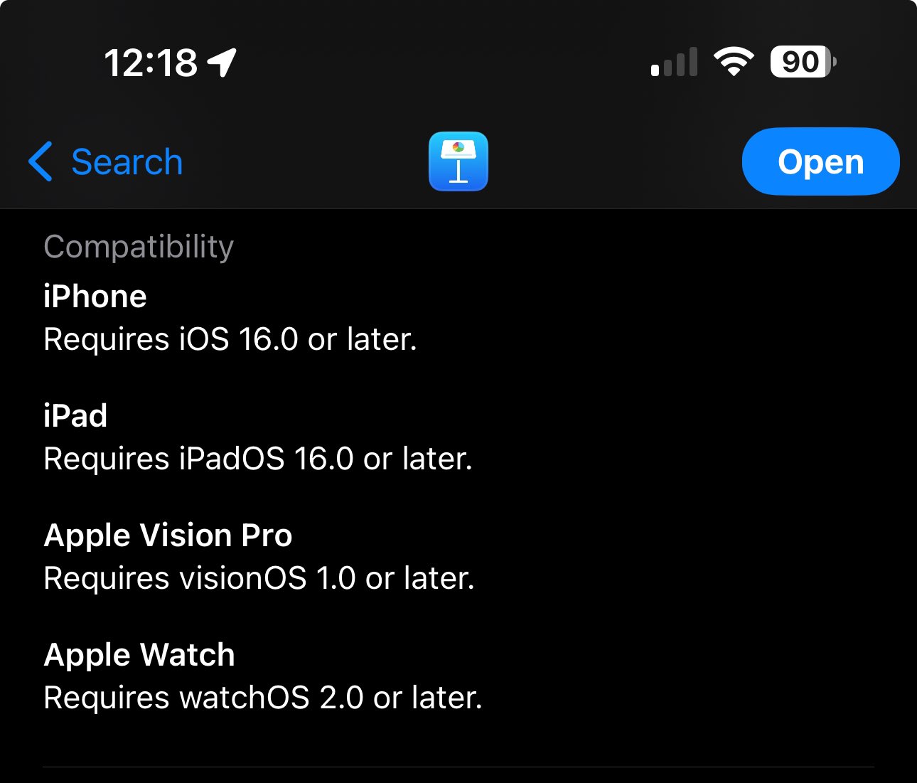 Vision Pro aparece como uno de los dispositivos compatibles, con visionOS empezando en la versión 1.0