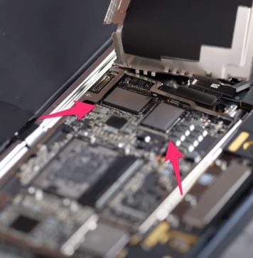 MacBook Air con M3 y con dos chips de memoria NAND Flash de 128 GB cada uno, dando como resultado una unidad SSD de 256 GB mucho más rápida que en el MacBook Air con M2