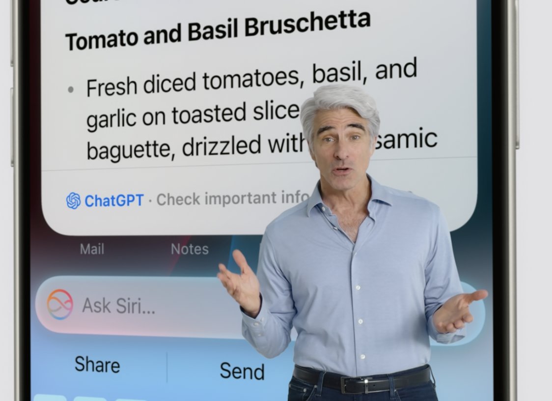 Craig Federighi explicando cómo funciona la integración con ChatGPT en iOS 18