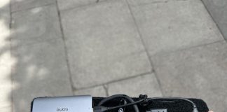 Modificación de un Apple TV para hacerlo portátil con un iPad Pro con M4