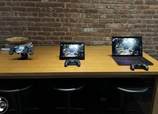 Dispositivos de Apple prearados con una serie de videojuegos ya instalados, en un evento en Nueva York