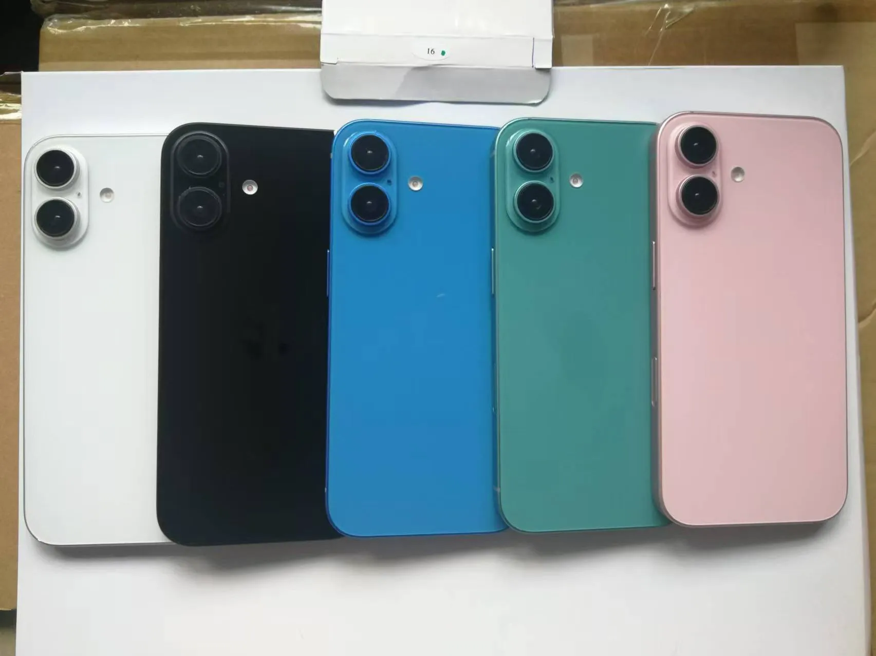 Supuestos colores del supuesto iPhone 16