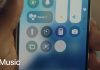 Music Haptics activado en el centro de control de iOS para que el iPhone vibre sutilmente con el ritmo de la música