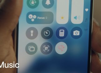 Music Haptics activado en el centro de control de iOS para que el iPhone vibre sutilmente con el ritmo de la música
