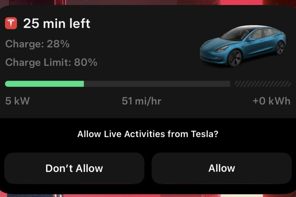 Widget mostrando estado de carga de la batería de un coche de Tesla
