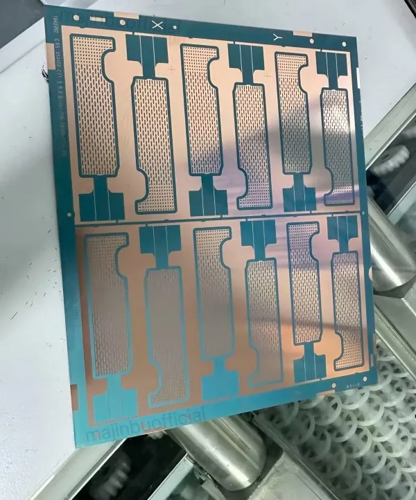 Supuesto disipador con cámara de vapor del iPhone 17 Pro