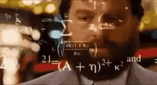 Meme de un señor calculando