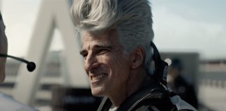 Craig Federighi y su increíble pelazo tras salir de un Fórmula 1