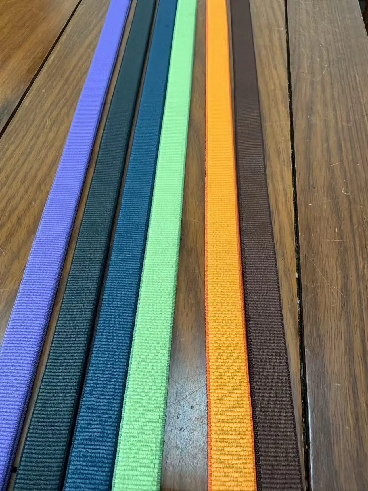 Correa de nylon para usar como colgante con las nuevas fundas TechWoven de Apple