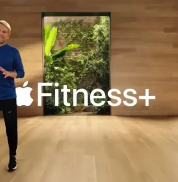 Jay Blahnik hablando de Fitness+ en una de las Keynotes de Apple
